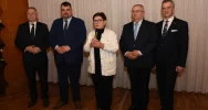 Beata Szydło agitowała i życzyła nadziei (ZDJĘCIA) - zdjęcie 2