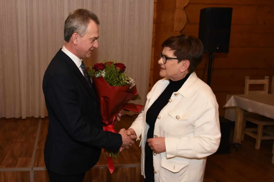 Beata Szydło agitowała i życzyła nadziei (ZDJĘCIA) - zdjęcie 4