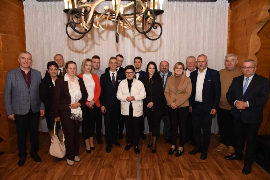 Beata Szydło agitowała i życzyła nadziei (ZDJĘCIA) - zdjęcie 5