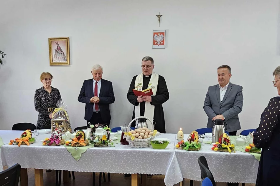 Wielkanocne spotkanie w Dziennym Domu „Senior+” w Limanowej - zdjęcie 9