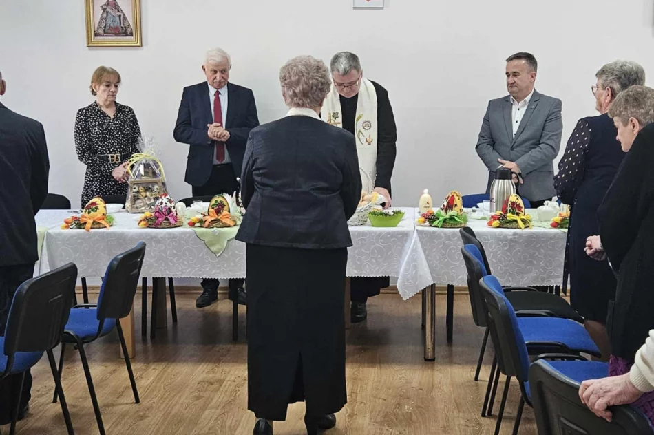 Wielkanocne spotkanie w Dziennym Domu „Senior+” w Limanowej - zdjęcie 10
