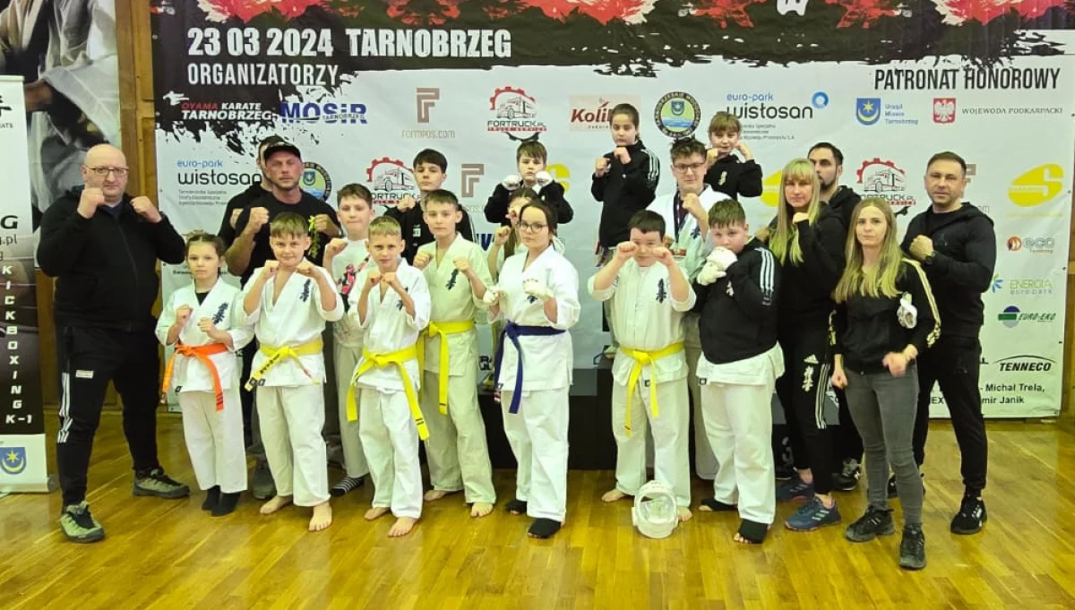 24 medale dla zawodników Limanowskiego Klubu Kyokushin Karate 