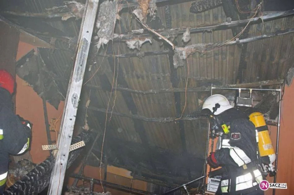 Spłonęło poddasze budynku wielorodzinnego - zdjęcie 4
