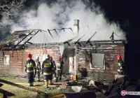 Spłonął dom, zostali bez niczego - zdjęcie główne