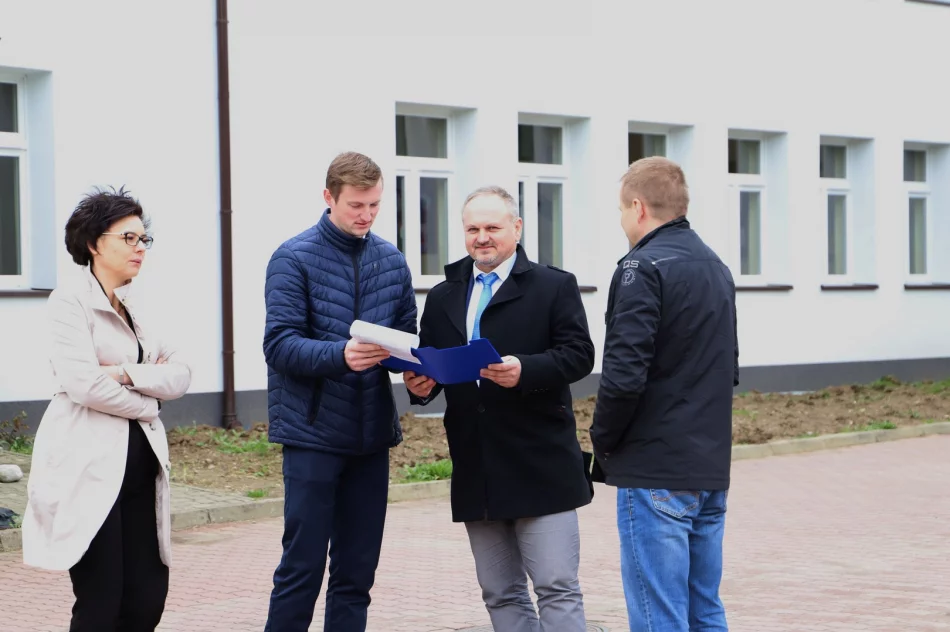 Remont SP Pisarzowa oraz wymiana dachu SP Pasierbiec - zdjęcie 11