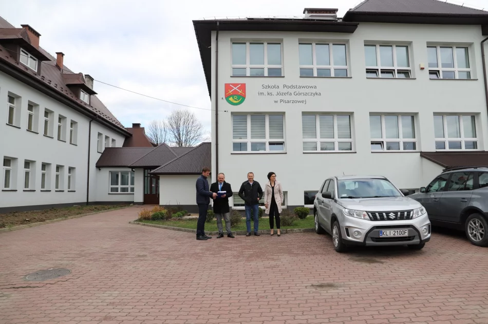 Remont SP Pisarzowa oraz wymiana dachu SP Pasierbiec - zdjęcie 14