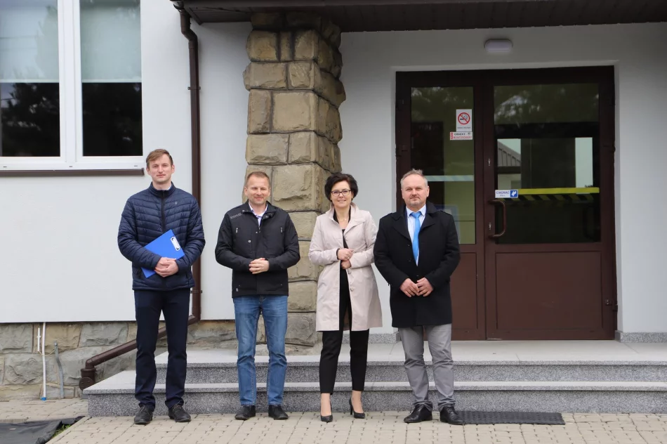 Remont SP Pisarzowa oraz wymiana dachu SP Pasierbiec - zdjęcie 18
