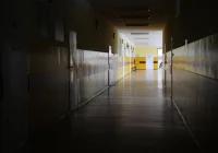 Premier skieruje do prokuratury sprawę chłopca, który opowiedział o wykorzystaniu w szkole - zdjęcie główne