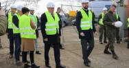 Wicepremier Minister Obrony Narodowej wizytował inwestycję budowy bazy wojskowej - zdjęcie 3