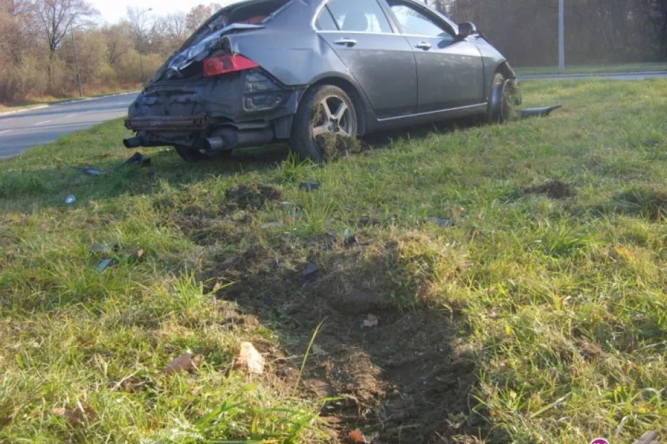 Dachowanie samochodu - kierowca ranny - zdjęcie 3