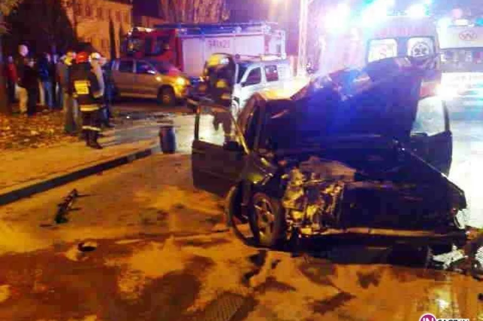 Zderzenie trzech samochodów na drodze krajowej - zdjęcie 2