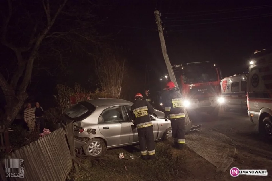 Samochód uderzył w słup - zdjęcie 3