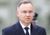 Prezydent: po raz kolejny wspominamy tych, którzy zginęli 10 kwietnia 2010 r. - zdjęcie główne