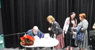 „O języku i nie tylko”- odbyło się spotkanie z profesorem Jerzym Bralczykiem - zdjęcie 2