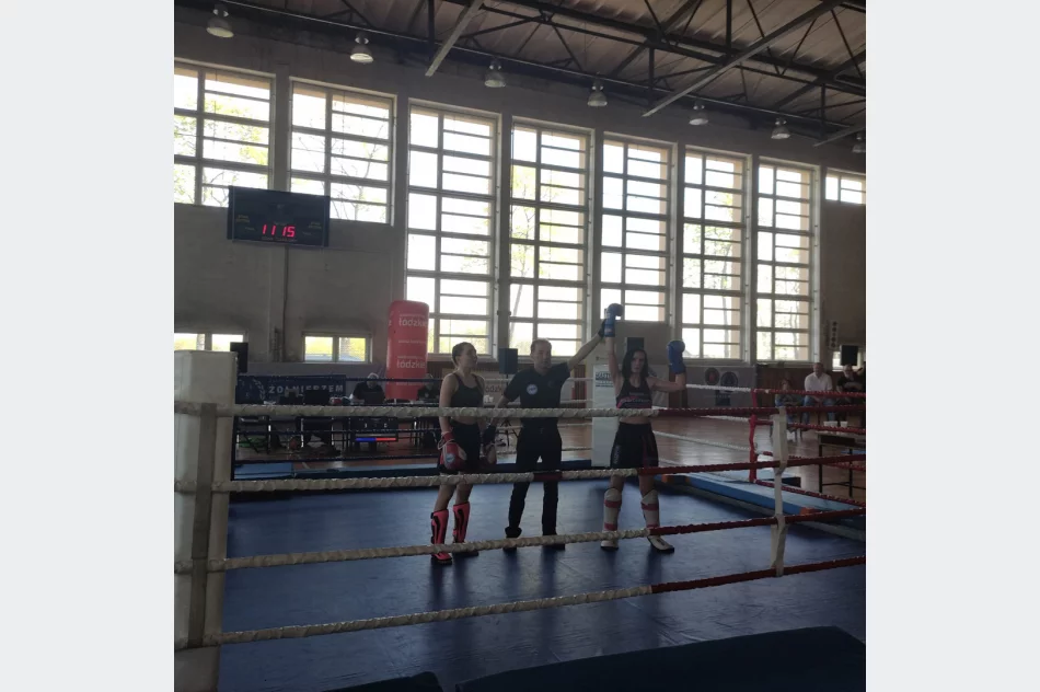 Limanowska policjantka z mistrzynią kickboxingu - zdjęcie 5