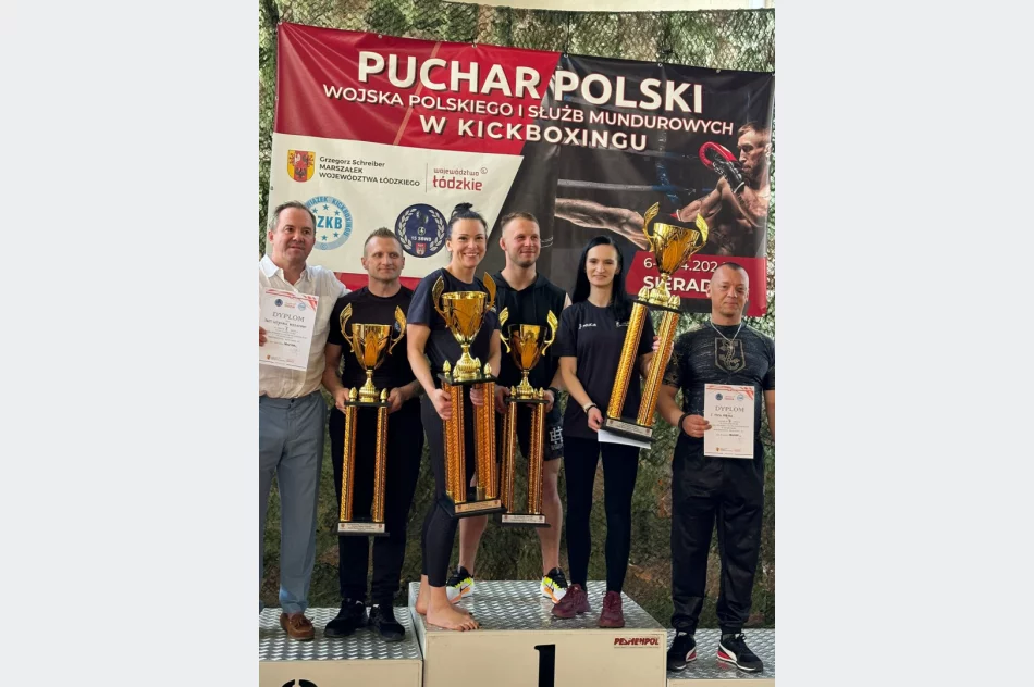 Limanowska policjantka z mistrzynią kickboxingu - zdjęcie 9