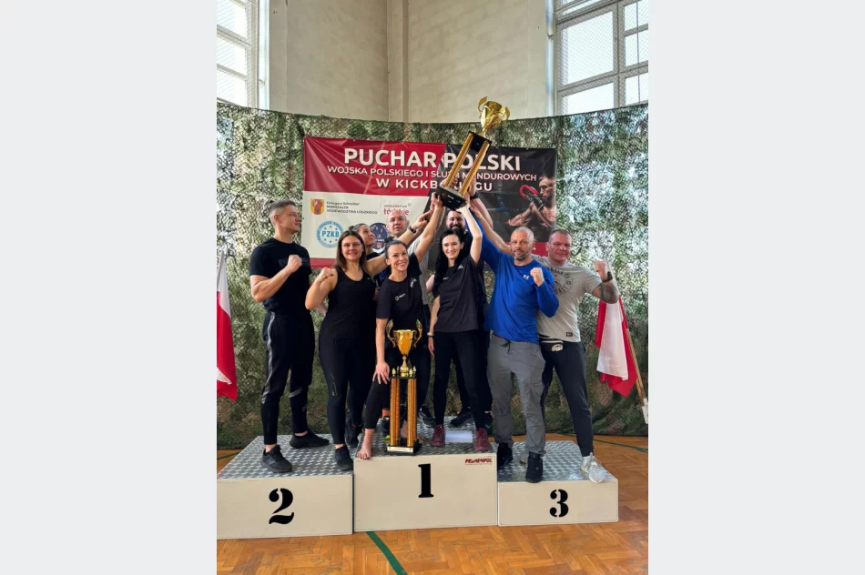 Limanowska policjantka z mistrzynią kickboxingu - zdjęcie 10