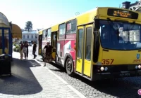 Na cmentarz autobusem - zdjęcie główne