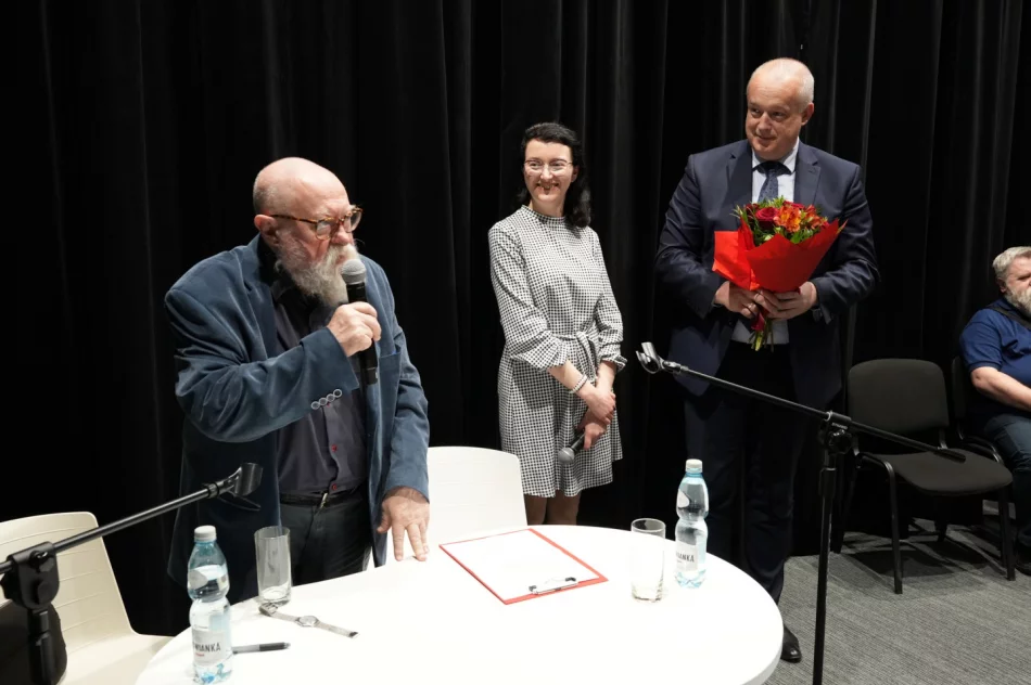 Jerzy Bralczyk w Limanowej – pełne humoru rozważania o języku (ZDJĘCIA) - zdjęcie 10
