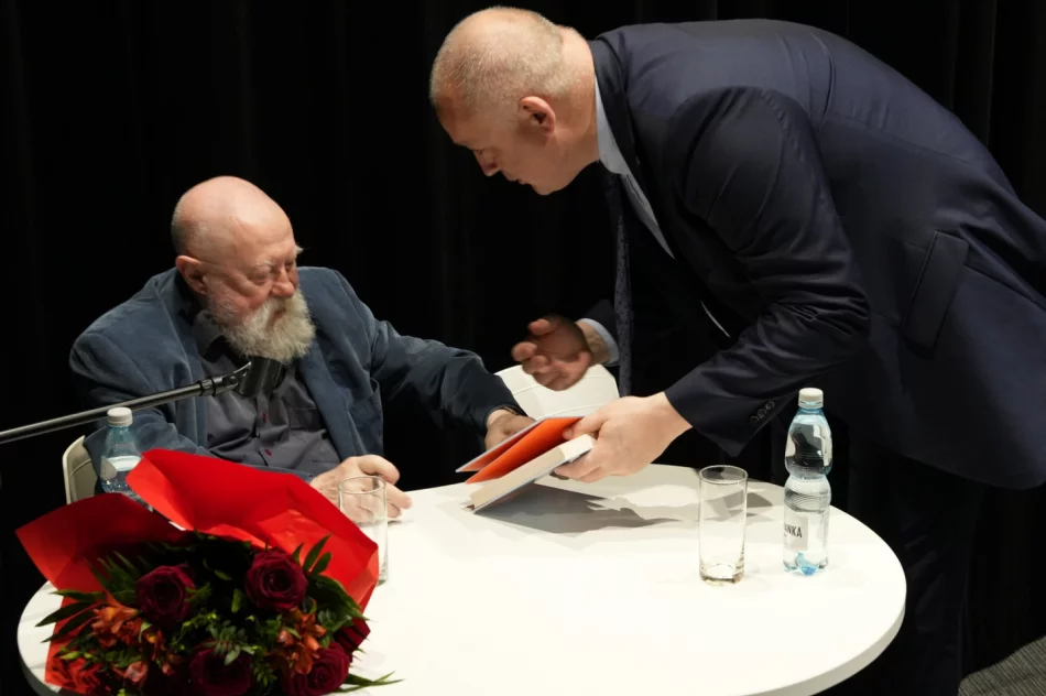Jerzy Bralczyk w Limanowej – pełne humoru rozważania o języku (ZDJĘCIA) - zdjęcie 12