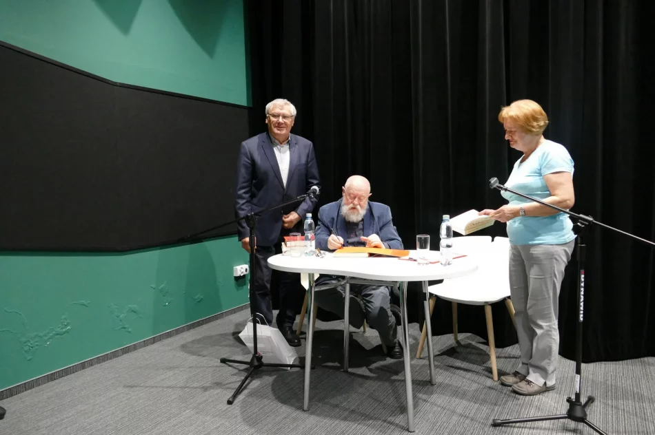 Spotkanie ze znakomitym językoznawcą, profesorem Jerzym Bralczykiem - zdjęcie 11
