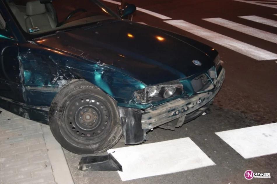 Policyjna kia zderzyła się z BMW - zdjęcie 3