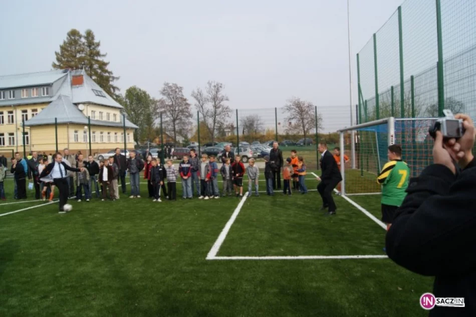 Brzezna też już ma Orlika - zdjęcie 3