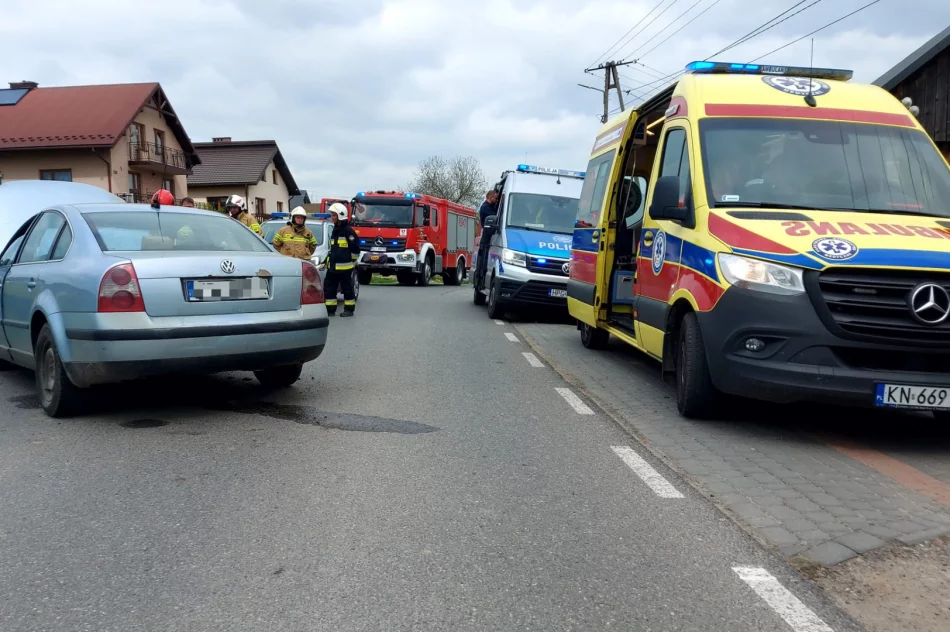 Samochód wypadł z drogi i wjechał do rowu - zdjęcie 2
