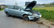 Samochód wypadł z drogi i wjechał do rowu - zdjęcie 5