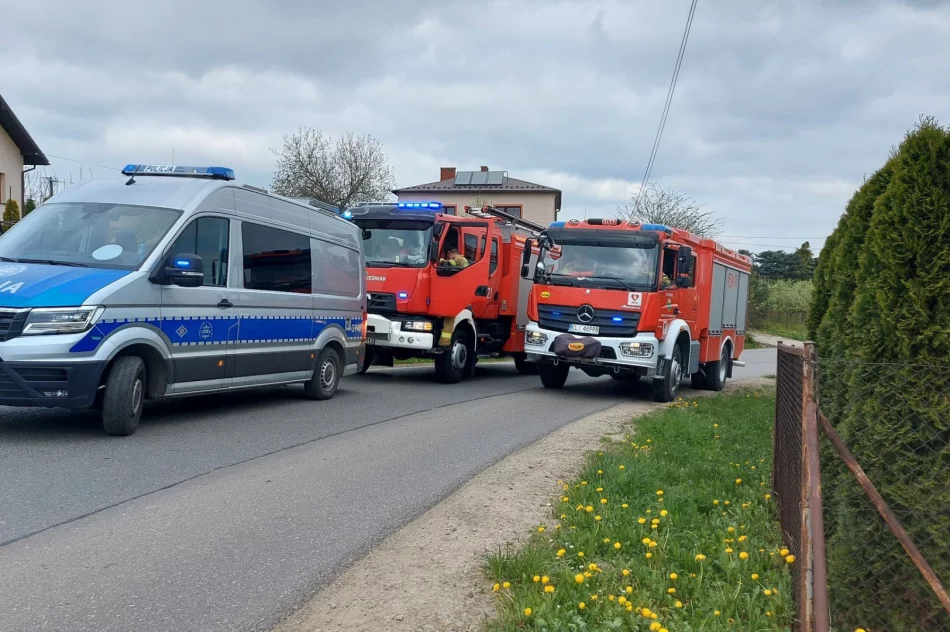 Samochód wypadł z drogi i wjechał do rowu - zdjęcie 6