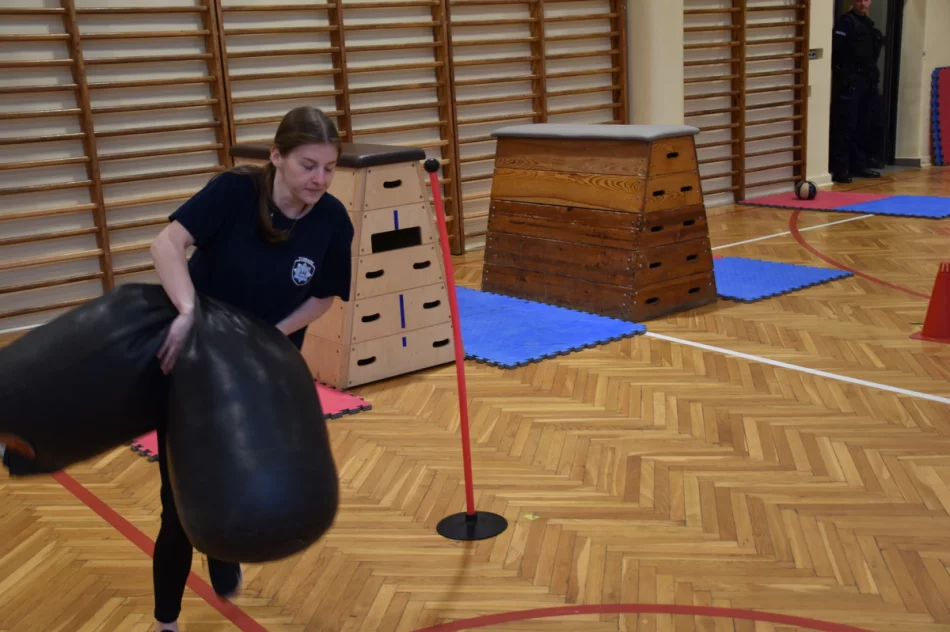 Policyjny test dla uczniów mundurowej klasy - zdjęcie 6