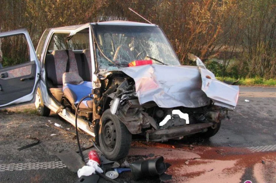 Wypadek na krajówce - 48-latek ciężko ranny - zdjęcie 3