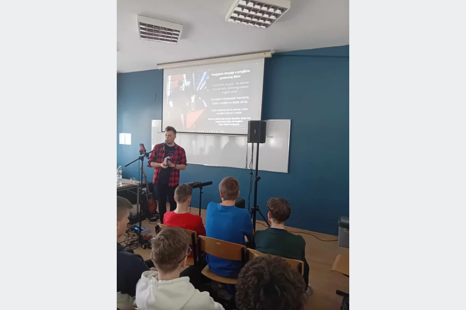 Muzyczna profilaktyka z Bodziem Świerczkiem - zdjęcie 5