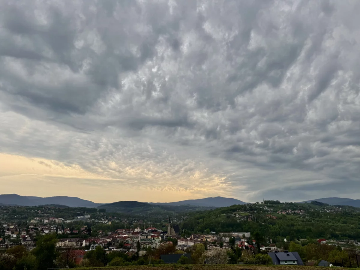 Alert IMiGW dla powiatu limanowskiego: burze