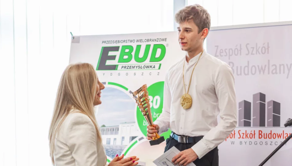 Młody Limanowianin na podium prestiżowej olimpiady zawodowej - zdjęcie 1