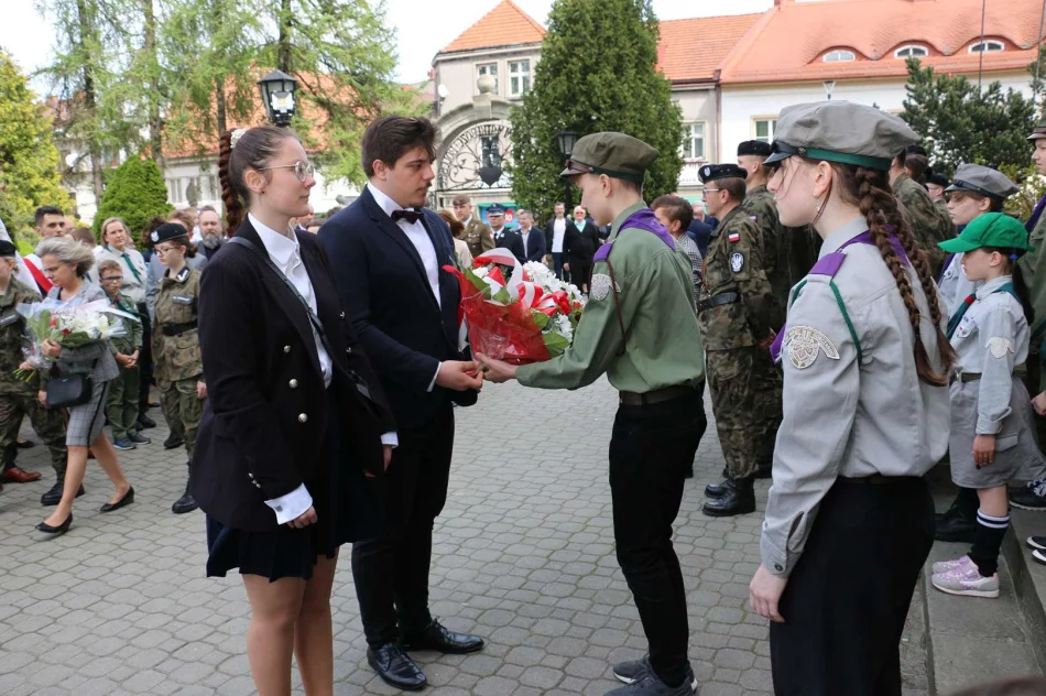  Upamiętniono ofiary Zbrodni Katyńskiej - zdjęcie 9