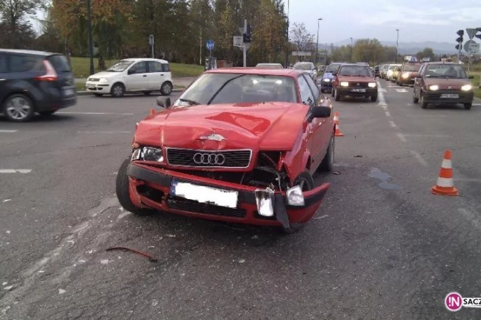 Pięć osób poszkodowanych w wypadku - zdjęcie 4