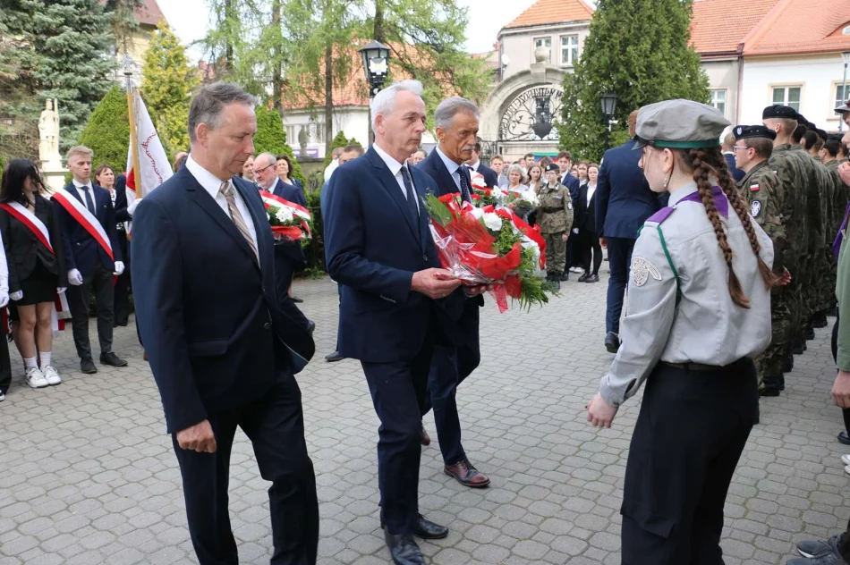 Upamiętniono ofiary zbrodni - zdjęcie 10