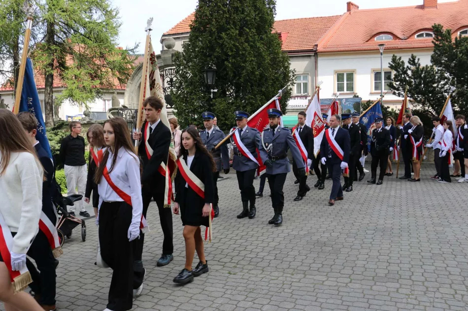 Upamiętniono ofiary zbrodni - zdjęcie 11