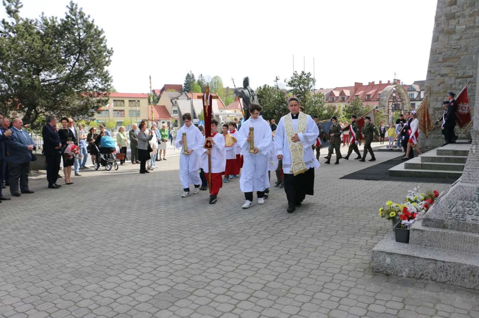 Upamiętniono ofiary zbrodni - zdjęcie 12