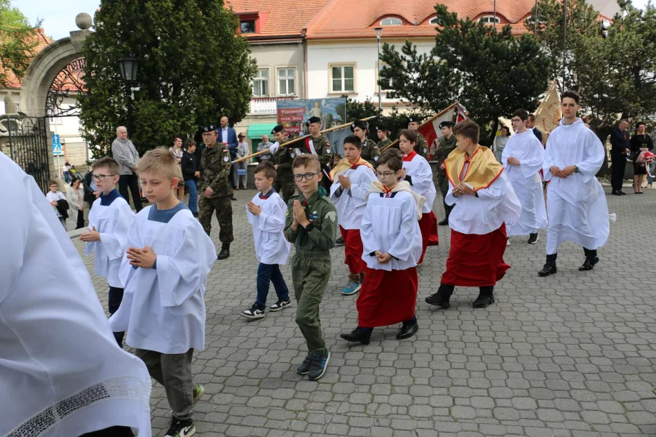 Upamiętniono ofiary zbrodni - zdjęcie 16