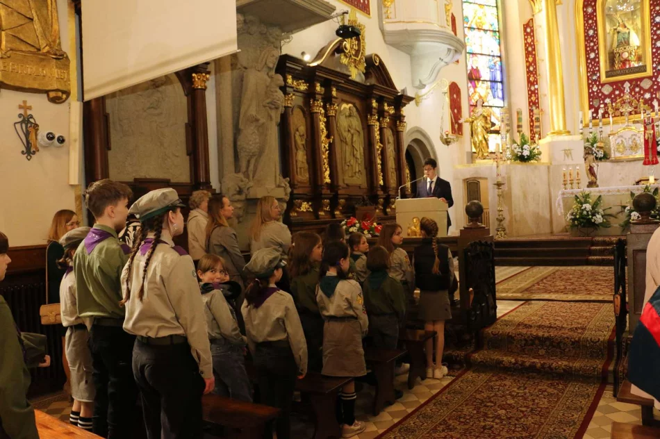 Upamiętniono ofiary zbrodni - zdjęcie 19