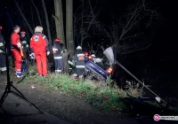 Tragiczne zderzenie z drzewami - zdjęcie główne