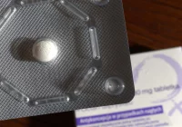 Farmaceuci i lekarze do MZ: recepta na pigułkę "dzień po" wymaga zgody rodziców - zdjęcie główne