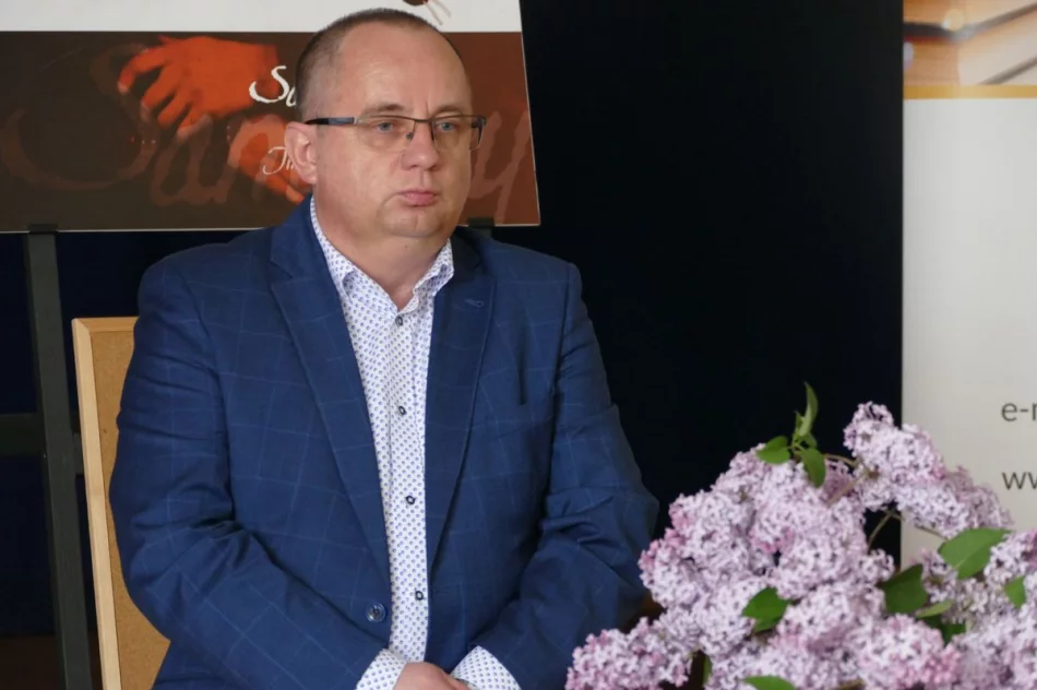 "Rodzina jako podstawa kształtowania się społeczeństwa. Rodzina Ulmów - 80. rocznica śmierci" - zdjęcie 3