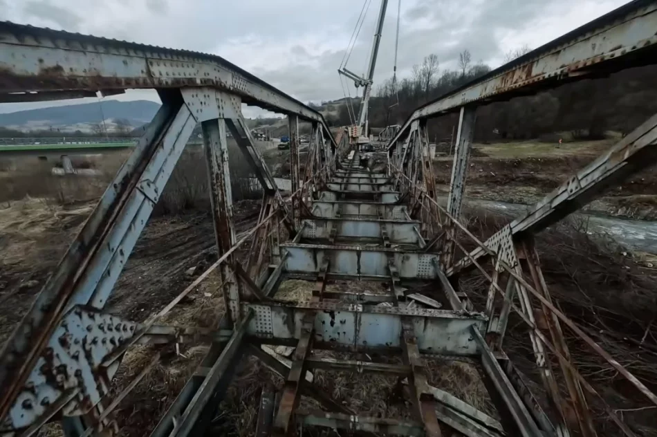 Tak wyglądał demontaż 130-tonowej konstrukcji (ZDJĘCIA, WIDEO) - zdjęcie 20