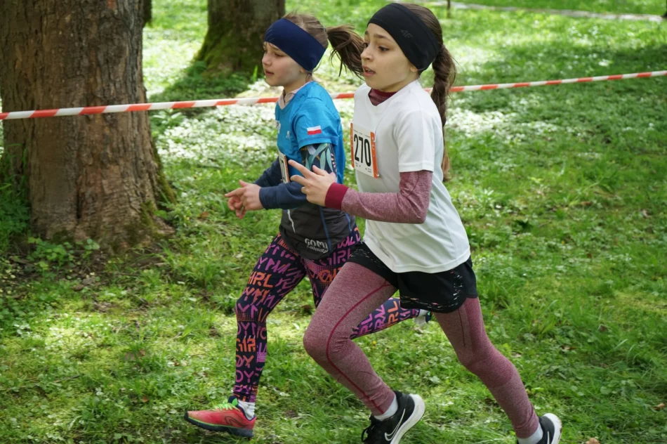 3 medale na Grand Prix Małopolski w Biegach Przełajowych dla zawodników KS Limanowa Forrest - zdjęcie 10