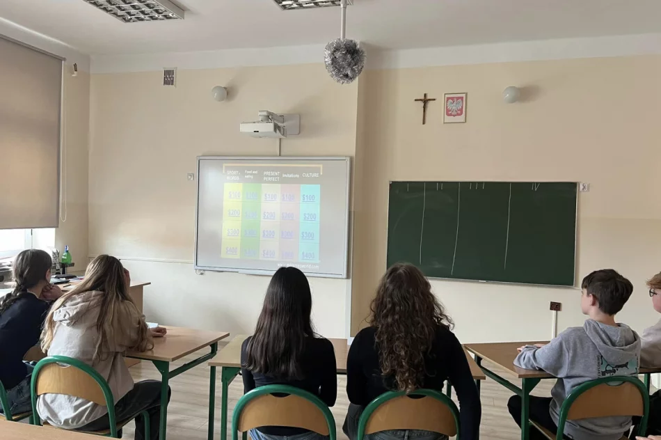 Podsumowanie Tygodnia Języków Obcych w Światowy Dzień Języka Angielskiego w SP nr 2 - zdjęcie 16