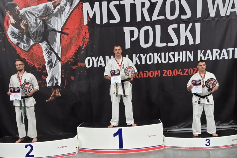 Kolejne zdobycze medale dla limanowskich karateków - zdjęcie 8