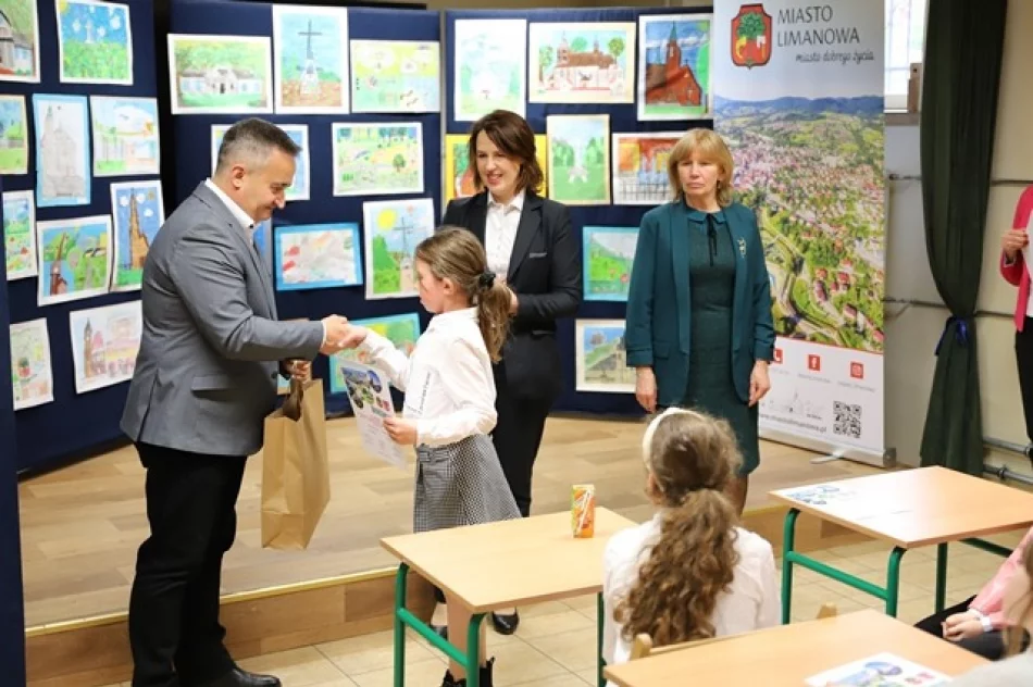 W ZSP Nr 1 odbył się Międzyszkolny Konkurs „LIMANOWA W OCZACH DZIECKA” - zdjęcie 16
